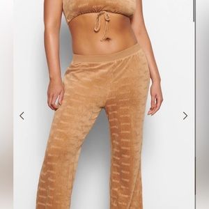 Skim’s velour brand new set Black Friday only!!!!